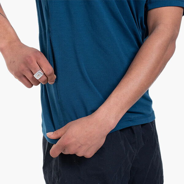 퐁당닷컴,레드 퍼포먼스 티셔츠,영국 감성 프리미엄 레드, High quality 기능성 원단의 러닝, 아웃도어 티셔츠,레드,수영, 물놀이 > 어패럴 > 반바지, 티셔츠, 후디