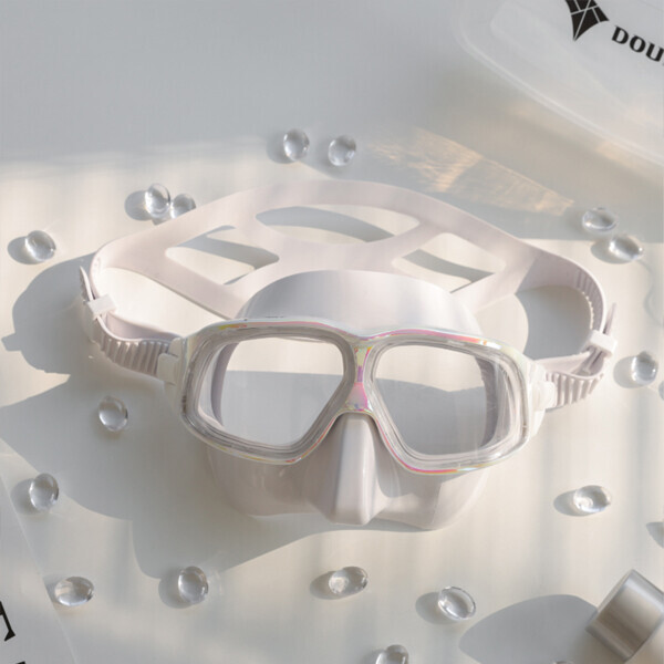 퐁당닷컴,재규어R 오로라 WH,반짝이는 아름다운 프레임, 말랑말랑 부드러운 스커트의 안전 KC인증 마스크. 플라스틱 렌즈 김서림 방지 코팅이 되어 있으니 바로 사용하세요!,더블케이,프리다이빙 > 마스크 > 2안식