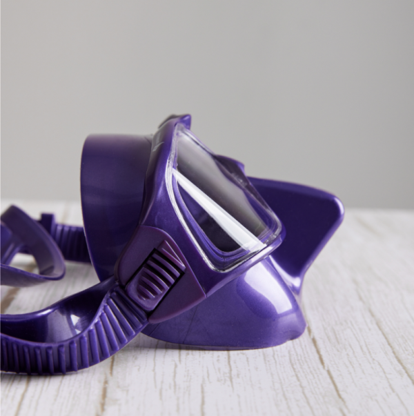 퐁당닷컴,재규어R Shimmer Purple,쨍한 컬러감과 반짝이는 펄 디테일로 다이빙의 즐거움을 더하는 프리미엄 다이빙 마스크! 말랑하고 부드러운 스커트로 편안한 이퀄라이징이 가능하며, 얼굴에 완벽히 밀착되는 저용적 설계로 탁월한 착용감까지.,더블케이,프리다이빙 > 마스크 > 2안식